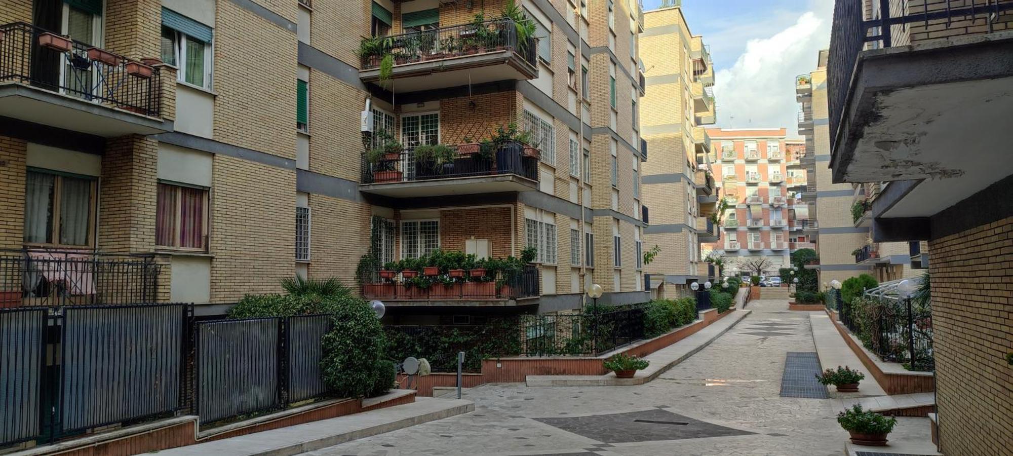 Tra Le Antiche Mura E Garbatella Appartement *